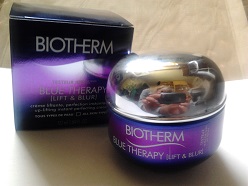 Blue Therapy Lift & Blur von Biotherm 